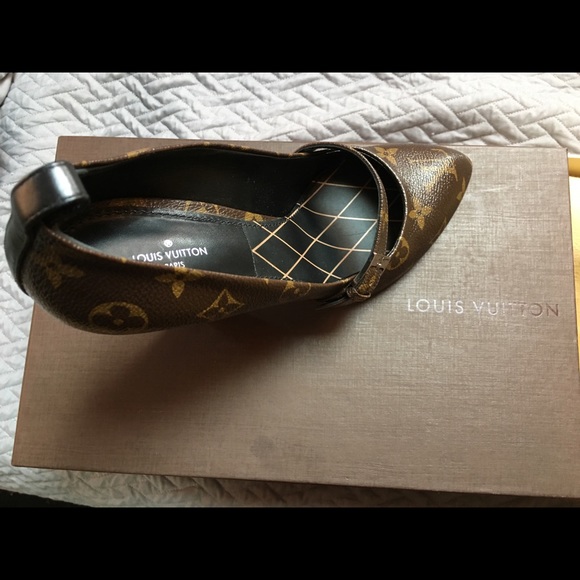 Authentic Louis Vuitton Shoes - Picture 2 of 6